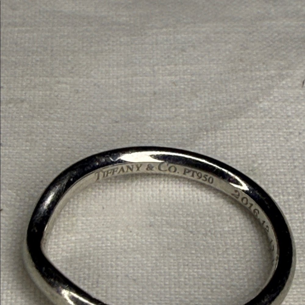 Tiffany&Co Elsa Peretti Curved Platinum and Diamond Ring (sz 5.25) - Picture 8 of 8